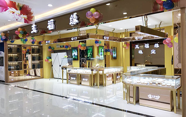 玻璃珠寶展柜的配置小常識